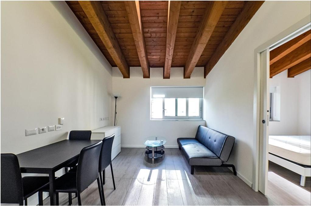 Lux Apartment 2 Milano Metro M2 מראה חיצוני תמונה